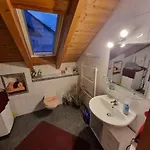 Gemuetliche Dachgeschosswohnung Apartman *